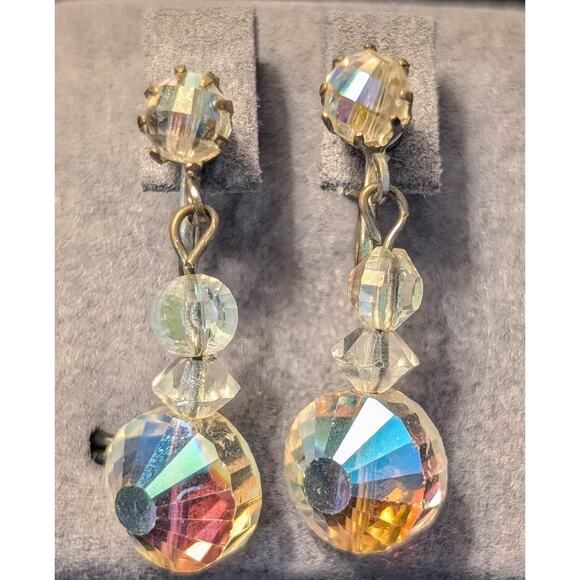 Unique Vintage Aurora Borealis AB Crystal Dangle Screw Back Earrings - Picture 1 of 7